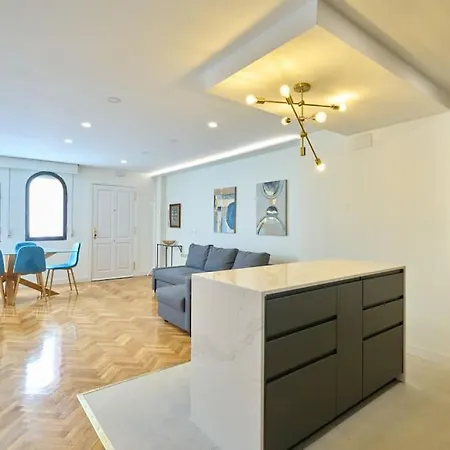 Duplex Palacio De Congresos Ii By Keyhom Apartment